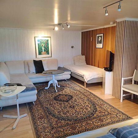 Apartment Tryms Vei 20A - Stor Leilighet Kristiansand Extérieur photo